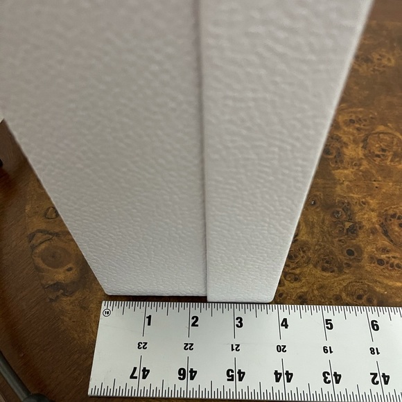 Authentic Dior paper gift box - Picture 2 of 6